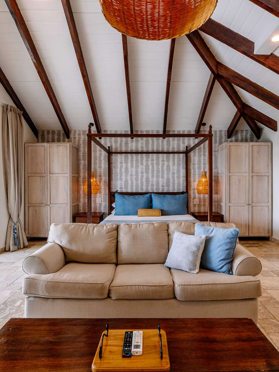 JRL-SEAFRONT-SUITE-02